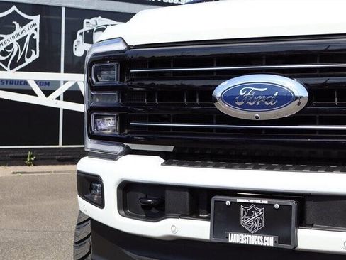 Used 2025 Ford F350 Platinum AWD/4WD image 10