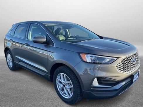 Certified 2024 Ford Edge SEL image 5