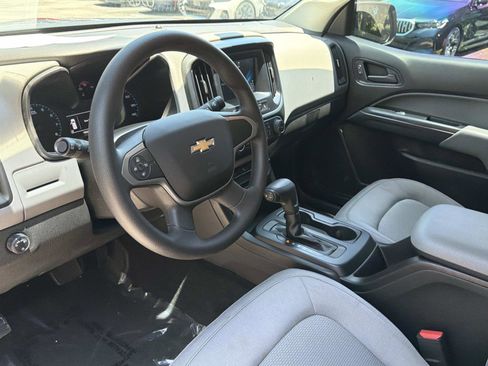 Used 2018 Chevrolet Colorado W/T w/ WT Convenience Package RWD image 29