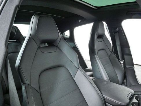 New 2026 Porsche Panamera image 25