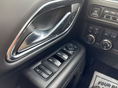 Used 2023 Chevrolet Tahoe Z71 w/ Off-Road Capability Package image 29