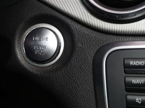 Used 2015 Mercedes-Benz GLA 250 4MATIC image 22