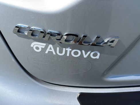 Used 2025 Toyota Corolla LE FWD image 13