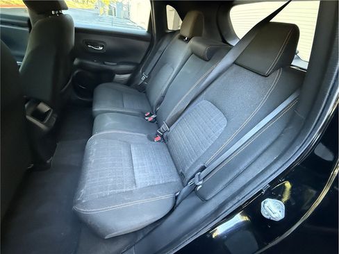 Used 2023 Honda HR-V Sport image 12