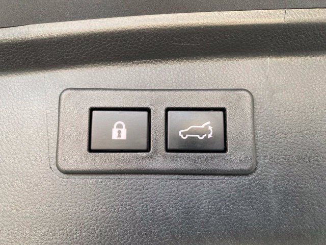 Used 2025 Subaru Outback Limited AWD/4WD image 8