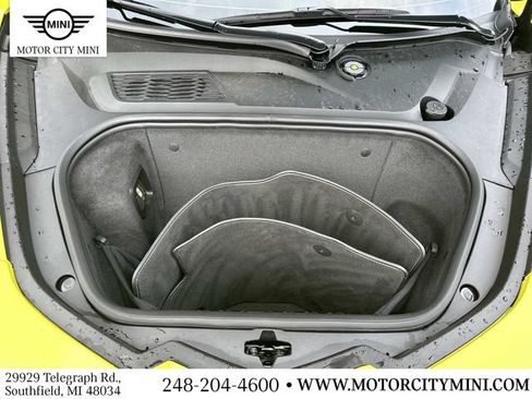 Used 2023 Chevrolet Corvette Stingray Preferred Conv w/ Z51 Performance Package RWD image 14