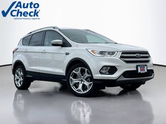 Used 2019 Ford Escape Titanium video 1