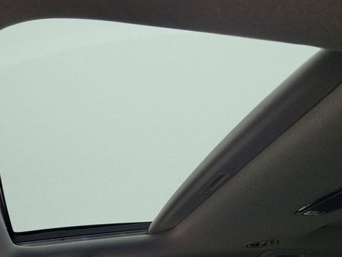 Used 2024 Hyundai Palisade Limited FWD image 17