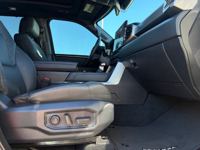 Used 2025 Toyota Sequoia Limited AWD/4WD image 19