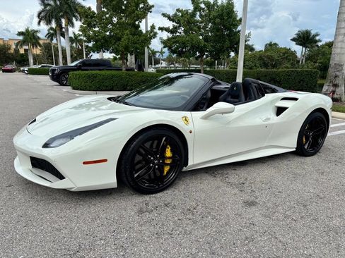 Used 2017 Ferrari 488 Spider RWD image 13