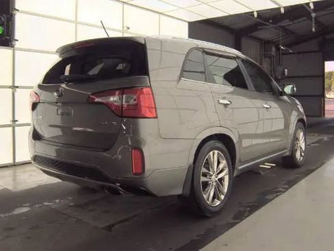 Used 2015 Kia Sorento SX image 5