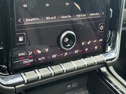 New 2026 GMC Yukon XL AT4 w/ AT4 Premium Plus Package AWD/4WD image 20