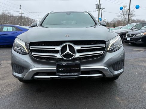 Used 2019 Mercedes-Benz GLC 300 4MATIC image 2