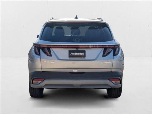 New 2025 Hyundai Tucson SEL image 8