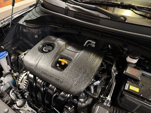 Used 2025 Kia Soul LX FWD image 18