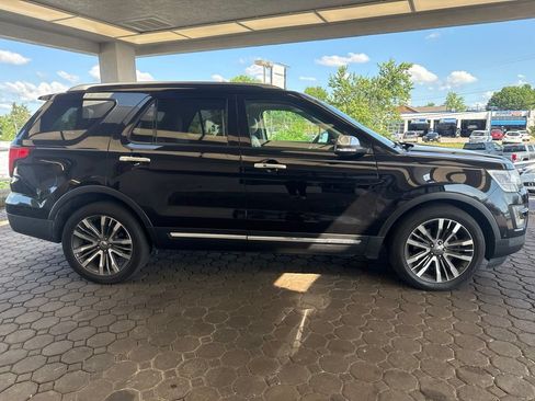 Used 2016 Ford Explorer Platinum AWD/4WD image 5