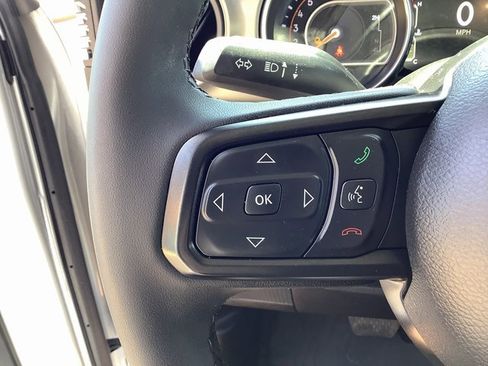 Used 2023 Jeep Gladiator Willys image 13