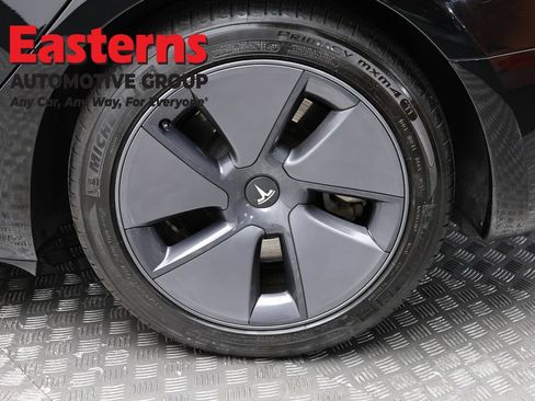 Used 2023 Tesla Model 3 Standard Range RWD image 8