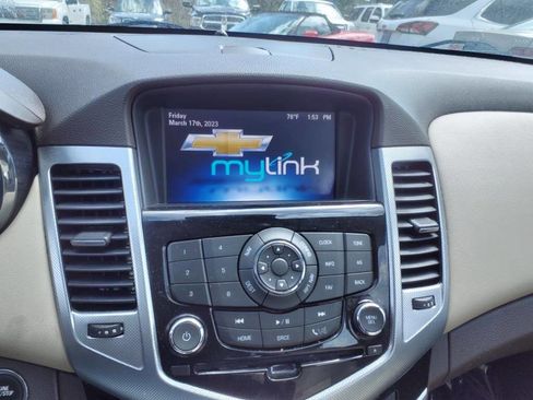 Used 2014 Chevrolet Cruze LTZ image 16