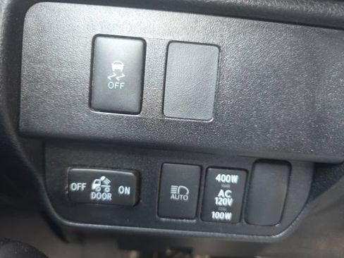 Used 2022 Toyota Tacoma TRD Sport w/ Technology Package AWD/4WD image 23