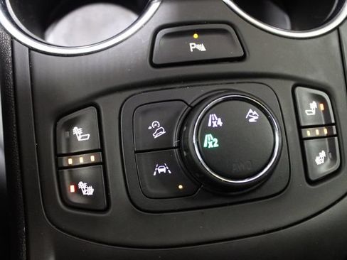 Used 2024 GMC Terrain SLT w/ Tech Package AWD/4WD image 30