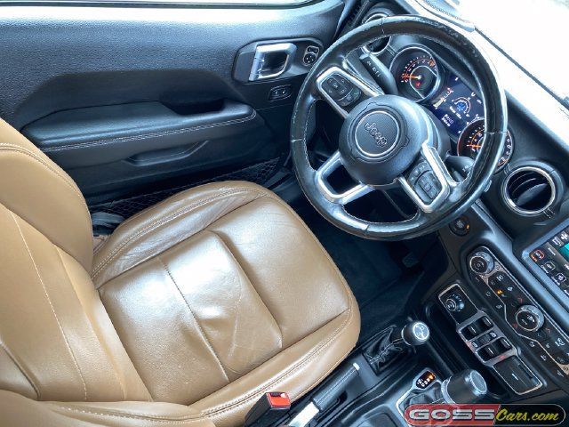 Used 2020 Jeep Gladiator Overland w/ Dual Top Group AWD/4WD image 21