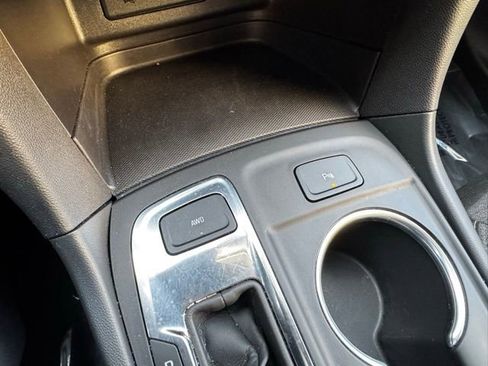 Certified 2024 Chevrolet Equinox LT image 13