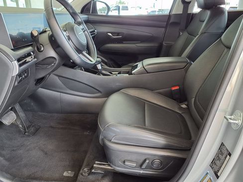 Used 2025 Hyundai Tucson SEL FWD image 18