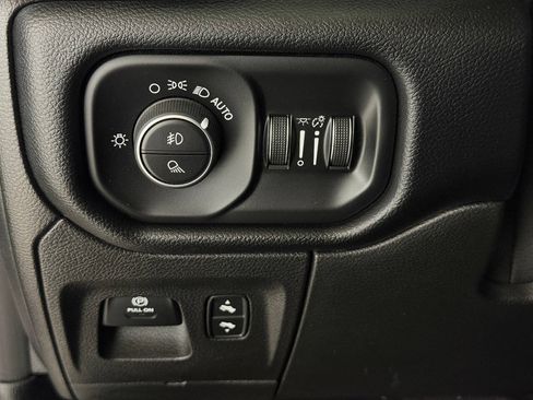 Used 2020 RAM 1500 Laramie w/ Sport Appearance Package AWD/4WD image 72