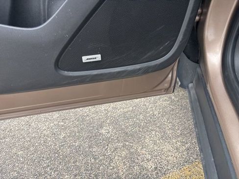 Used 2018 Chevrolet Equinox Premier image 8