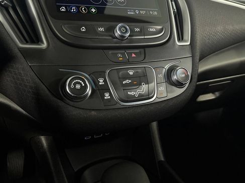Used 2025 Chevrolet Malibu RS FWD image 18