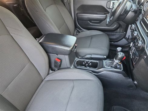 Used 2023 Jeep Wrangler Unlimited Sport image 12