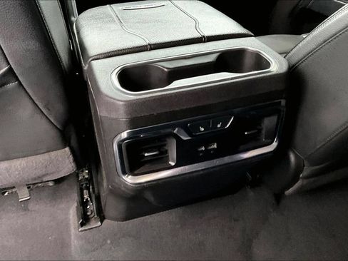 Used 2024 GMC Sierra 2500 Denali w/ Denali Reserve Package AWD/4WD image 34