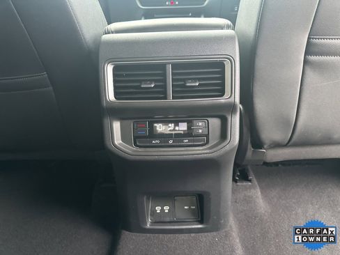 Used 2024 Volkswagen Atlas SE image 51