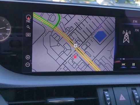 Used 2020 Lexus ES 350 w/ Premium Package image 21