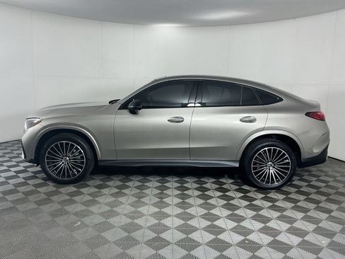 Used 2024 Mercedes-Benz GLC 300 4MATIC image 5