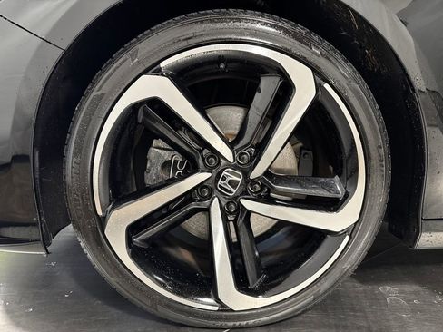 Used 2020 Honda Accord Sport image 2