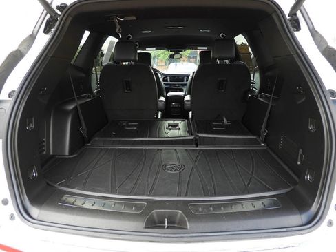 Used 2022 Buick Enclave Essence w/ Trailering Package, 5000 lbs. FWD image 27