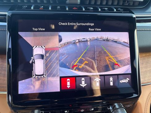 Used 2025 Jeep Grand Cherokee L Summit image 27