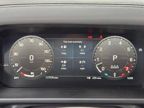 Used 2024 Land Rover Defender 110 SE image 10