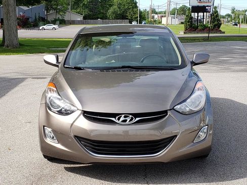 Used 2013 Hyundai Elantra GLS w/ Preferred Pkg FWD image 7