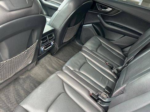Used 2017 Audi Q7 3.0T Premium Plus AWD/4WD image 4