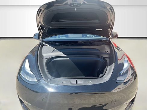 Used 2024 Tesla Model Y Long Range AWD/4WD image 30
