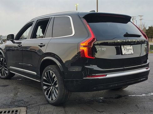New 2026 Volvo XC90 B5 Plus image 4