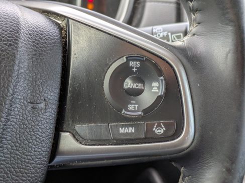 Used 2017 Honda CR-V Touring image 29