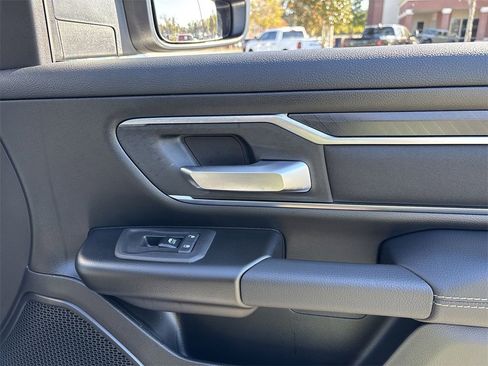 New 2026 RAM 1500 4x4 Crew Cab image 25