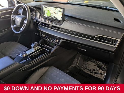 Used 2025 Mitsubishi Outlander SE AWD/4WD image 29