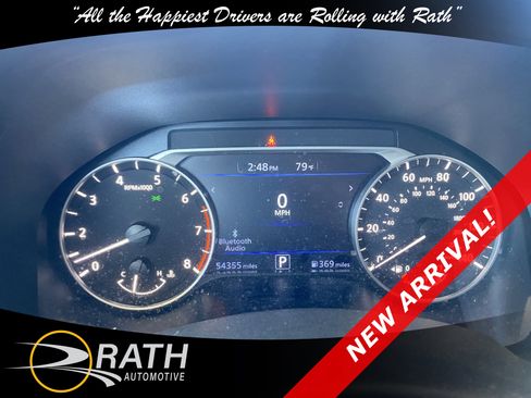 Used 2021 Nissan Frontier SV w/ Midnight Edition Floor Mats RWD image 12