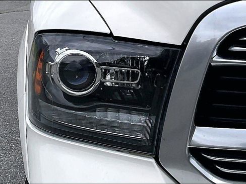 Used 2018 RAM 1500 Limited AWD/4WD image 31
