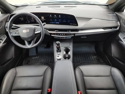 Used 2025 Cadillac XT4 Premium Luxury FWD image 19